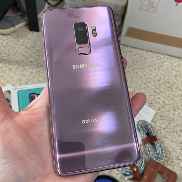Galaxy S9 Plus 64 GB - Lilac Purple with many new extras! EXC COND UNLOCKED - Picture 9 of 12